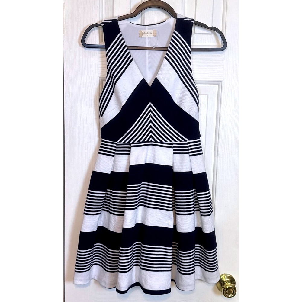 Altard State Black White Stripe Fit Flare V Neck Dress‎ Size S